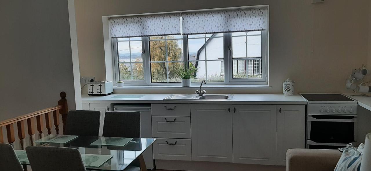 Estuary View Apartment Exmouth Bagian luar foto